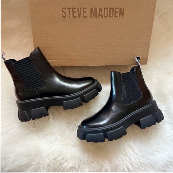 New! Steve Madden “Tusk” Black Chunky Lug Sole Chelsea Boots - Picture 7 of 14